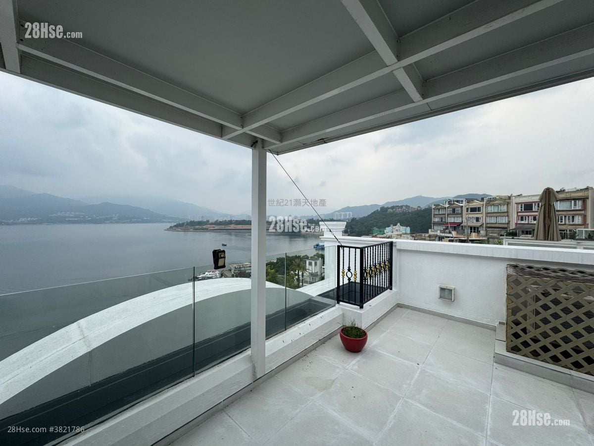 比华利山别墅 租盘 5+ 房 , 3 浴室 2,081 平方尺