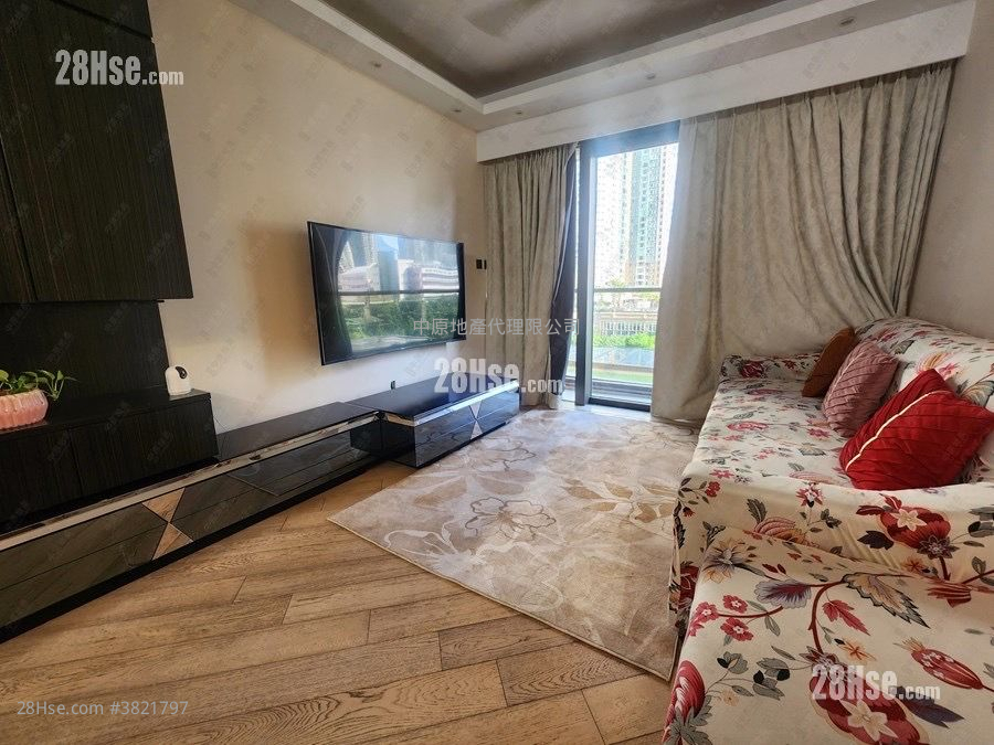 The Visionary Sell 2 Bedrooms 669 ft²