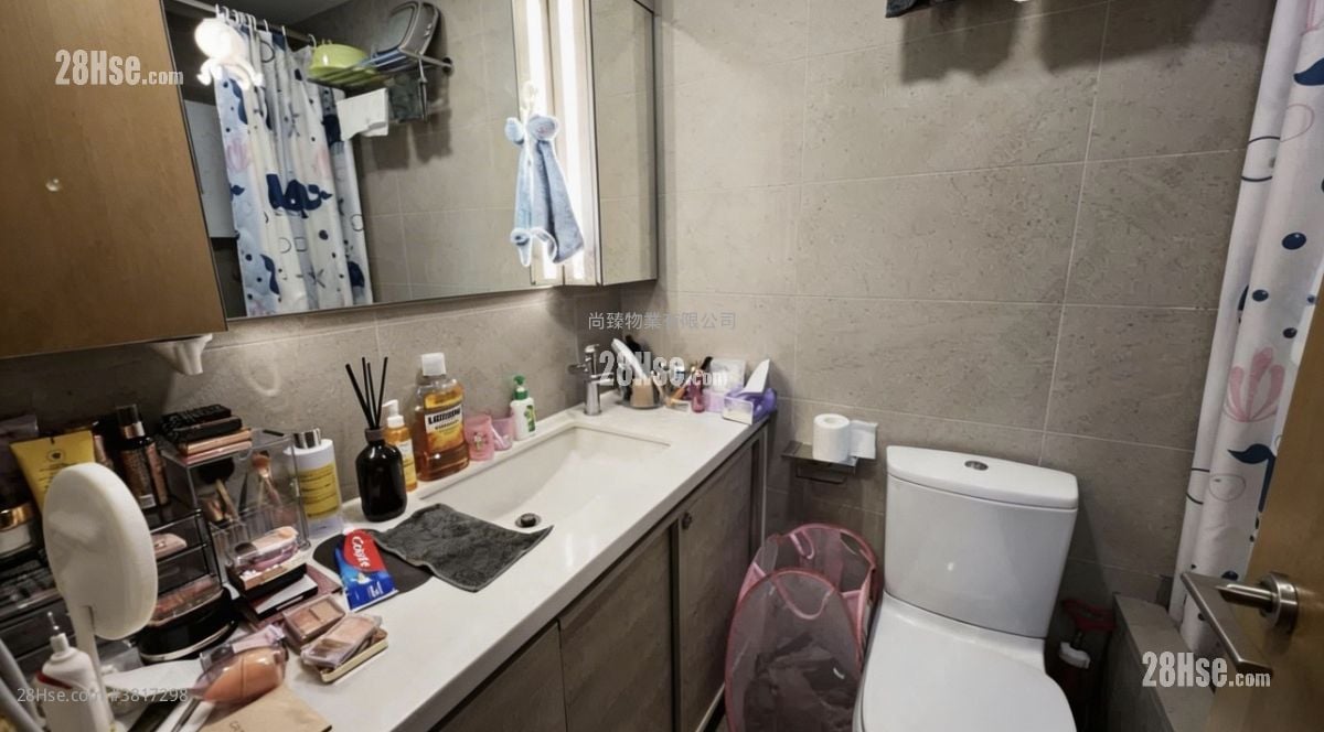 Sherwood Court Sell 3 Bedrooms , 2 Bathrooms 773 ft²