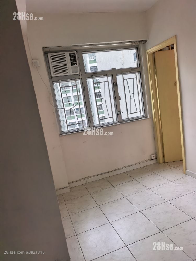 長康大廈 租盤 2 房 , 1 浴室 259 平方呎