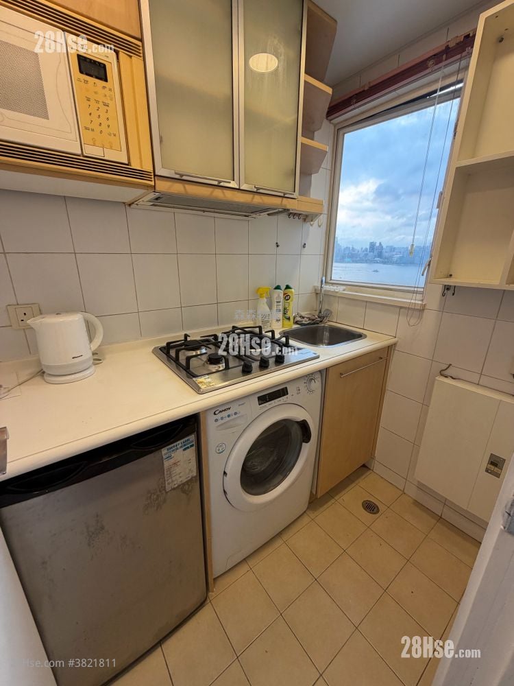 The Harbourside Rental Studio , 1 Bathroom 186 ft²