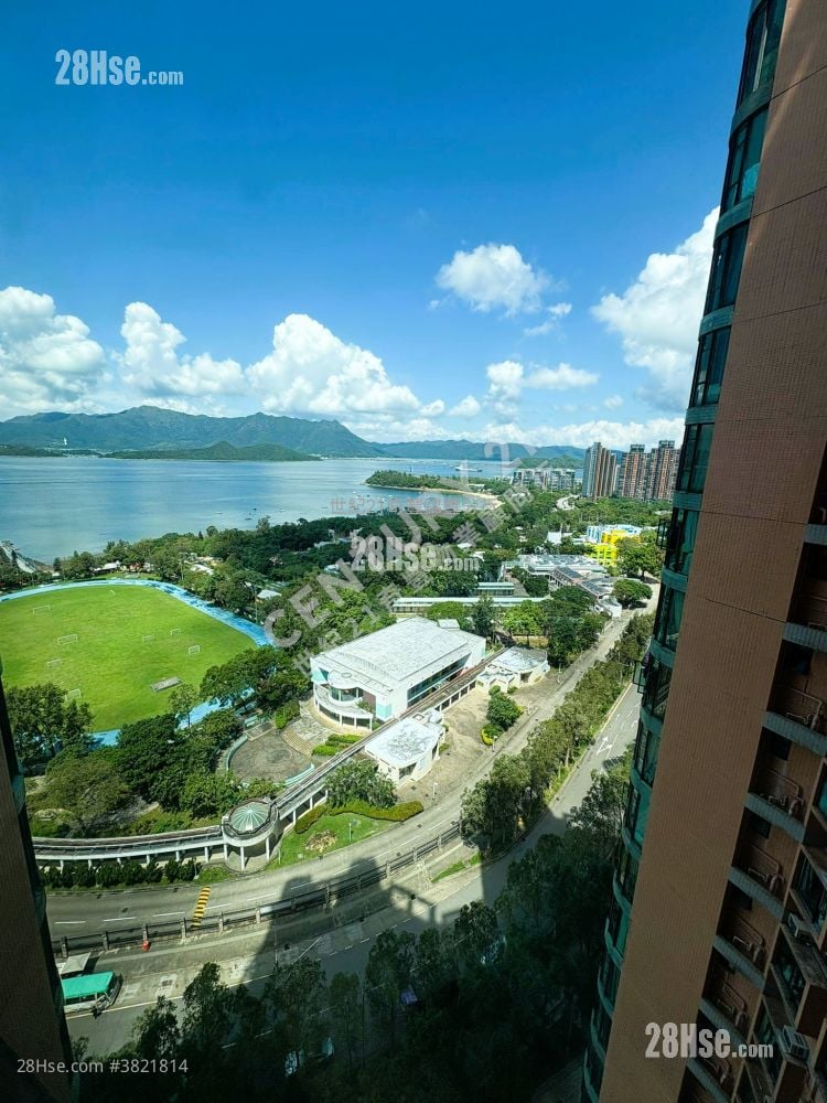 Villa Athena Sell 3 Bedrooms , 2 Bathrooms 727 ft²