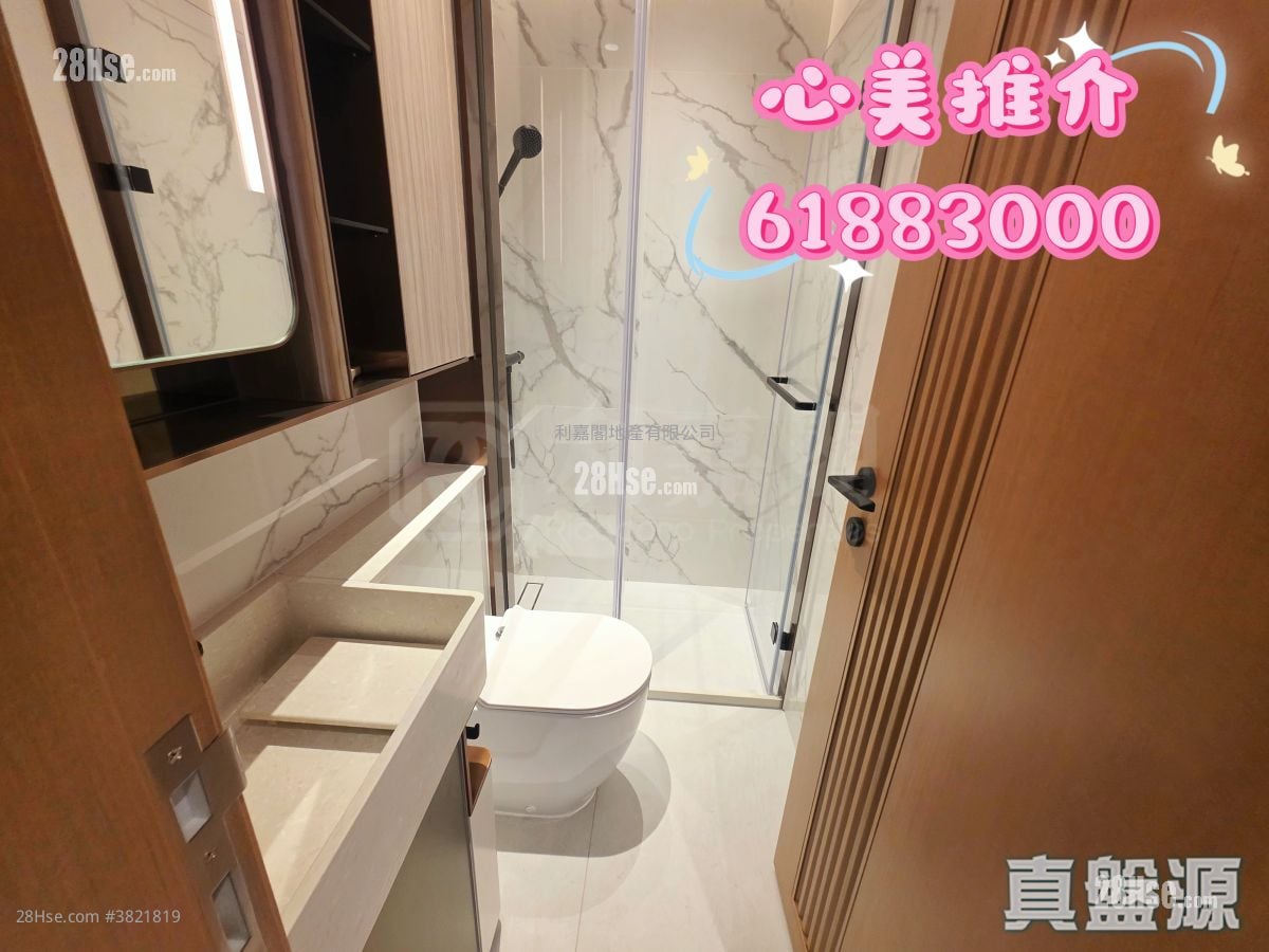 Eight Southpark Rental 2 Bedrooms , 1 Bathroom 349 ft²