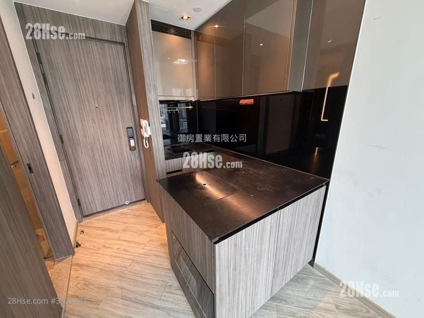 尚悅方 租盤 211 平方呎