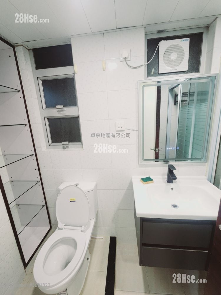 單幢樓房 租盤 240 平方呎