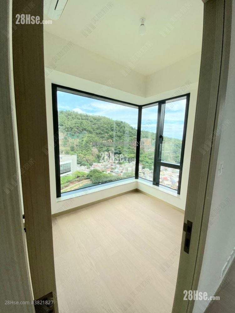 Montego Bay Sell 2 Bedrooms 520 ft²