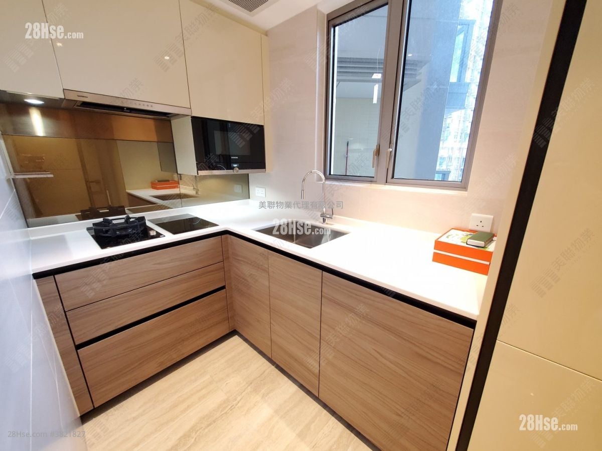 Montego Bay Sell 2 Bedrooms 520 ft²