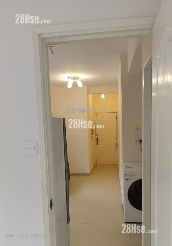 龍景大廈 租盤 2 房 , 1 浴室 376 平方呎