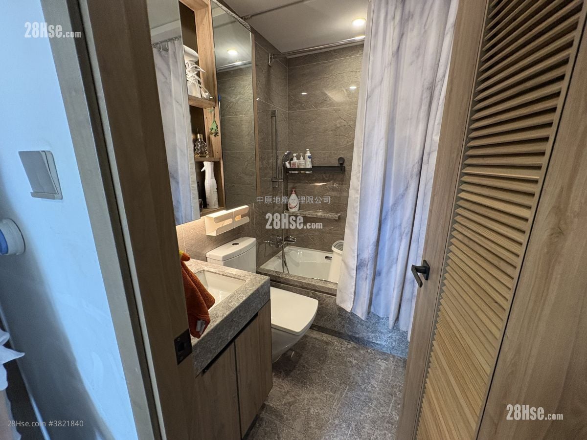 海日灣 II 售盤 2 房 585 平方呎