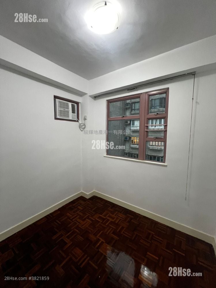 Orchid Court Rental 2 Bedrooms , 1 Bathroom 300 ft²