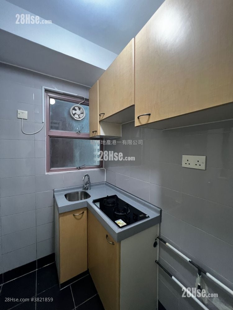 Orchid Court Rental 2 Bedrooms , 1 Bathroom 300 ft²