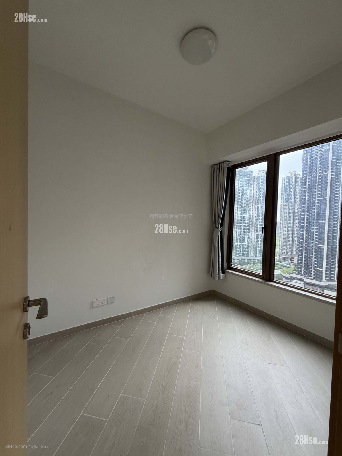 Lp10 Rental 2 Bedrooms , 2 Bathrooms 554 ft²