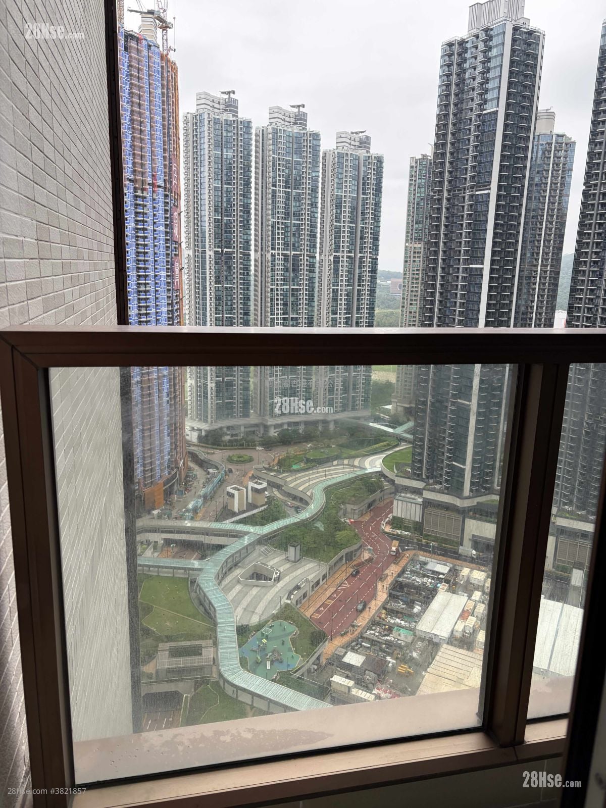 Lp10 Rental 2 Bedrooms , 2 Bathrooms 554 ft²