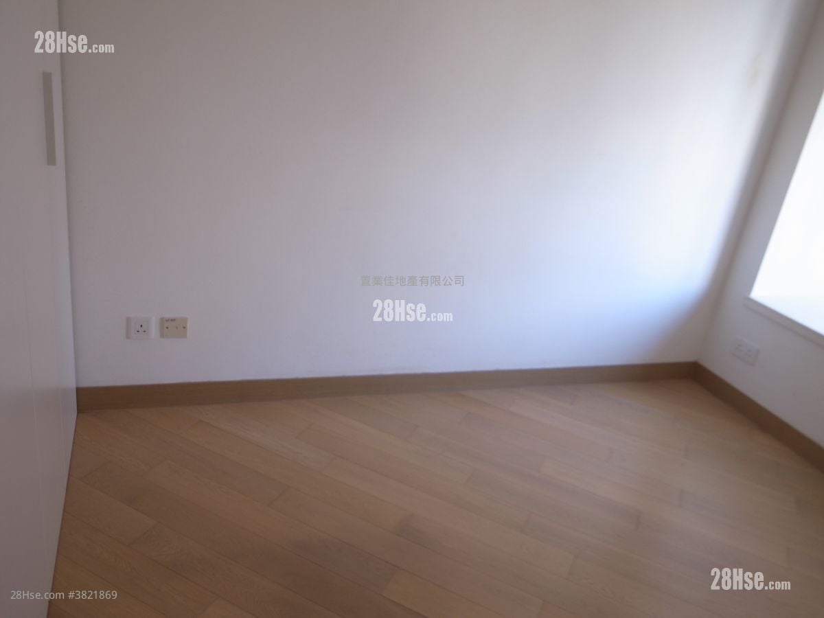 尚峦 租盘 2 房 , 1 浴室 549 平方尺