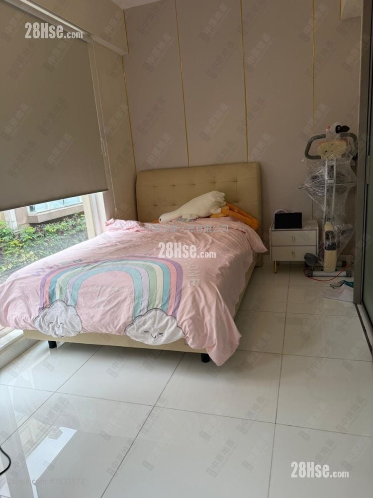 The Beverly Hills Sell 4 Bedrooms 1,606 ft²