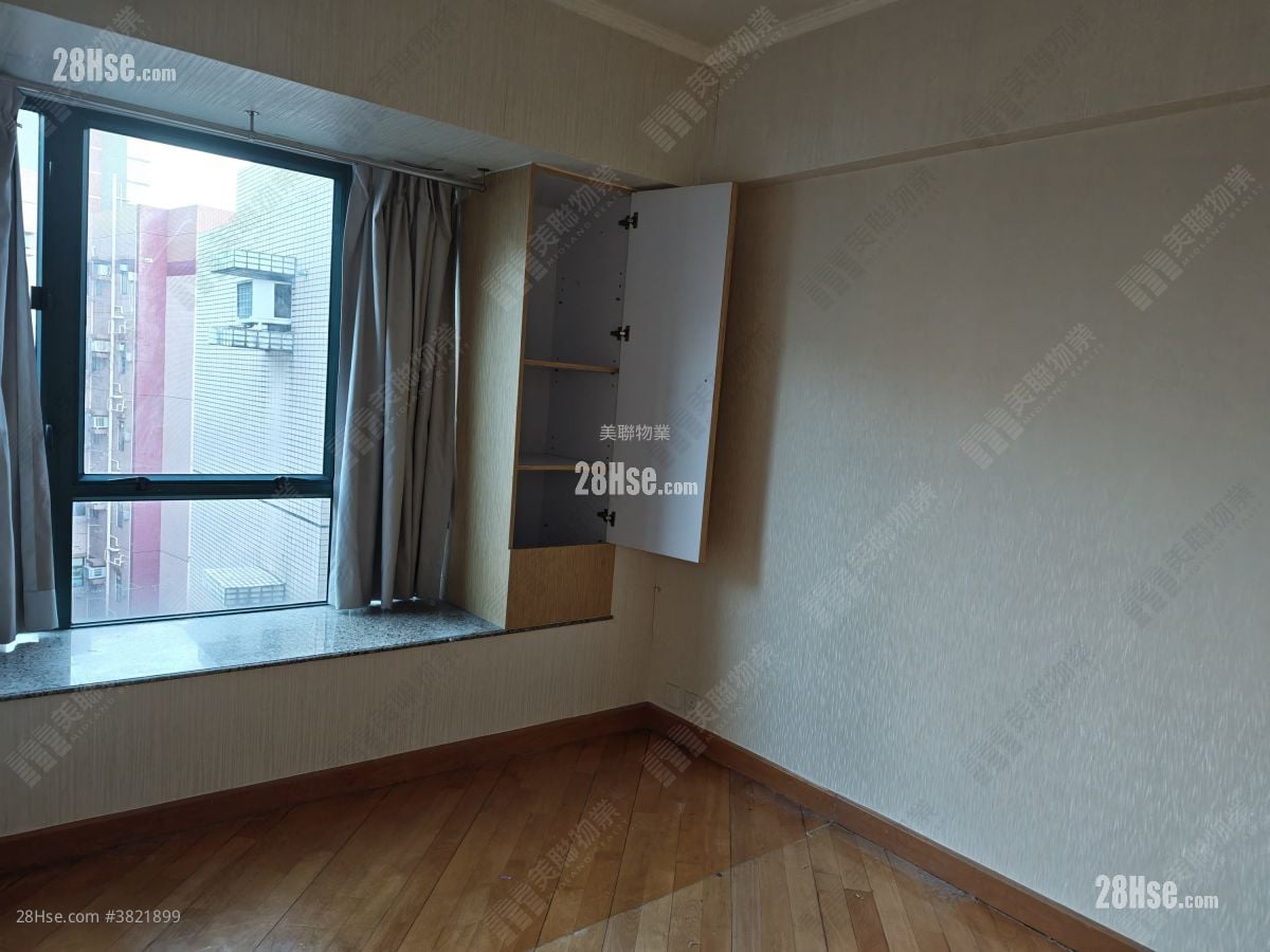 Grand Del Sol Sell 3 Bedrooms , 2 Bathrooms 739 ft²