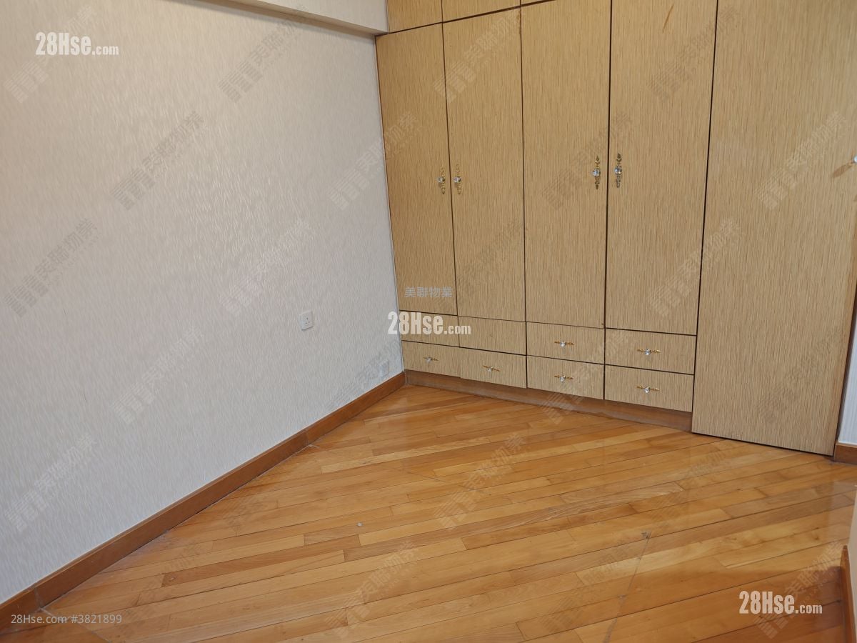 Grand Del Sol Sell 3 Bedrooms , 2 Bathrooms 739 ft²