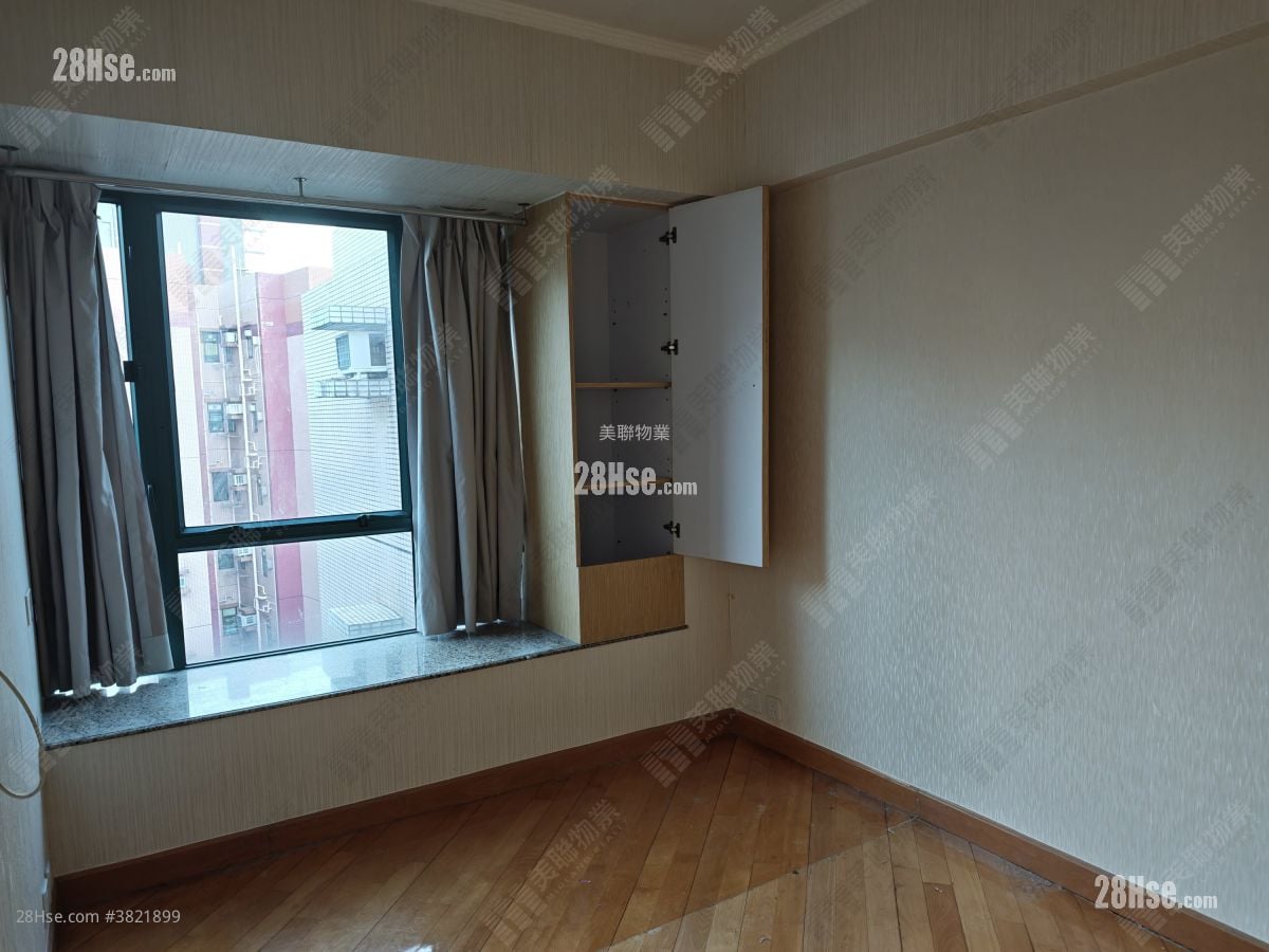 Grand Del Sol Sell 3 Bedrooms , 2 Bathrooms 739 ft²