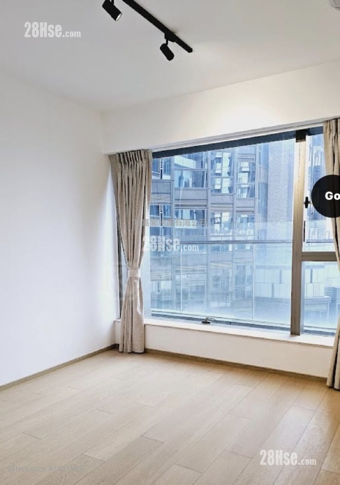 Harbour Glory Sell 3 Bedrooms , 2 Bathrooms 1,042 ft²