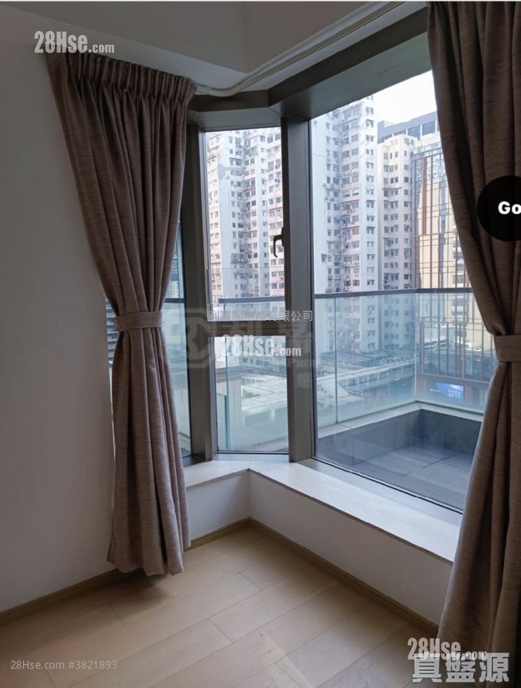 Harbour Glory Sell 3 Bedrooms , 2 Bathrooms 1,042 ft²