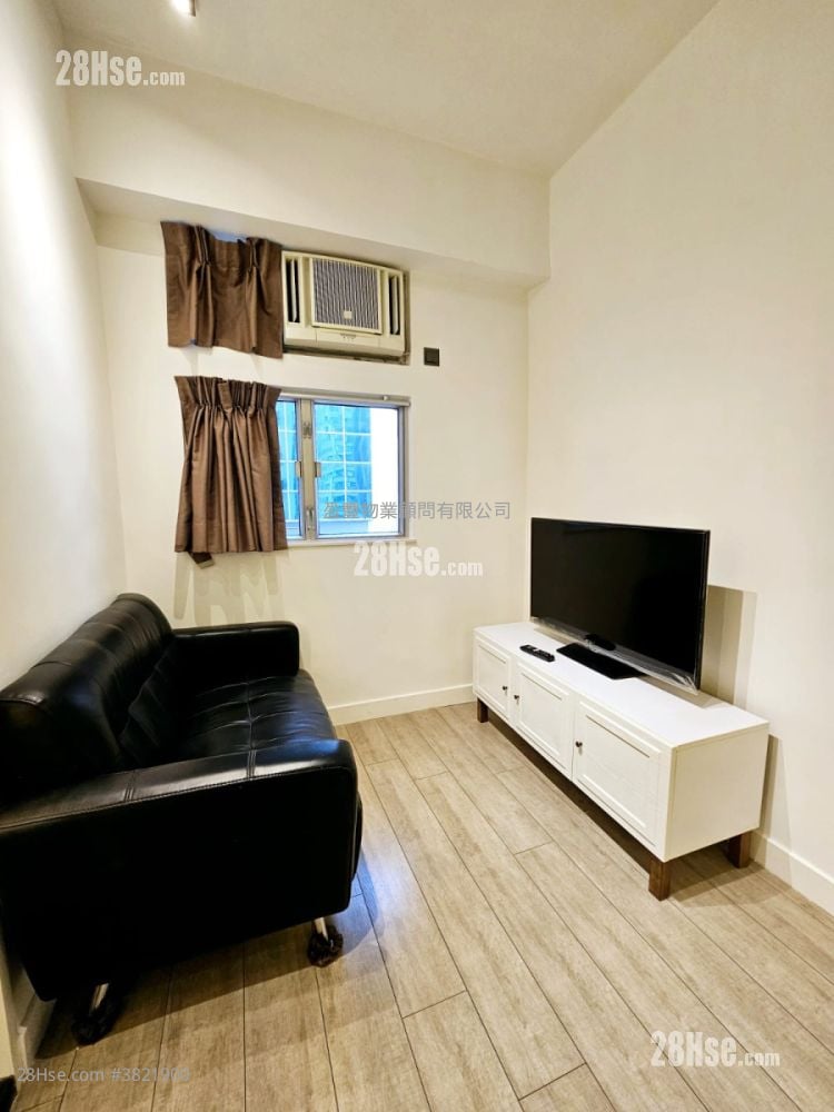 Dandenong Mansion Sell 1 Bedroom , 1 Bathroom 271 ft²