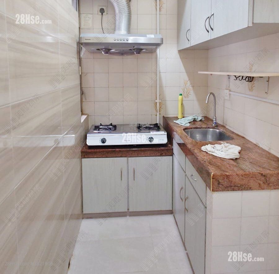 Tai Po Centre Sell 2 Bedrooms , 1 Bathroom 361 ft²