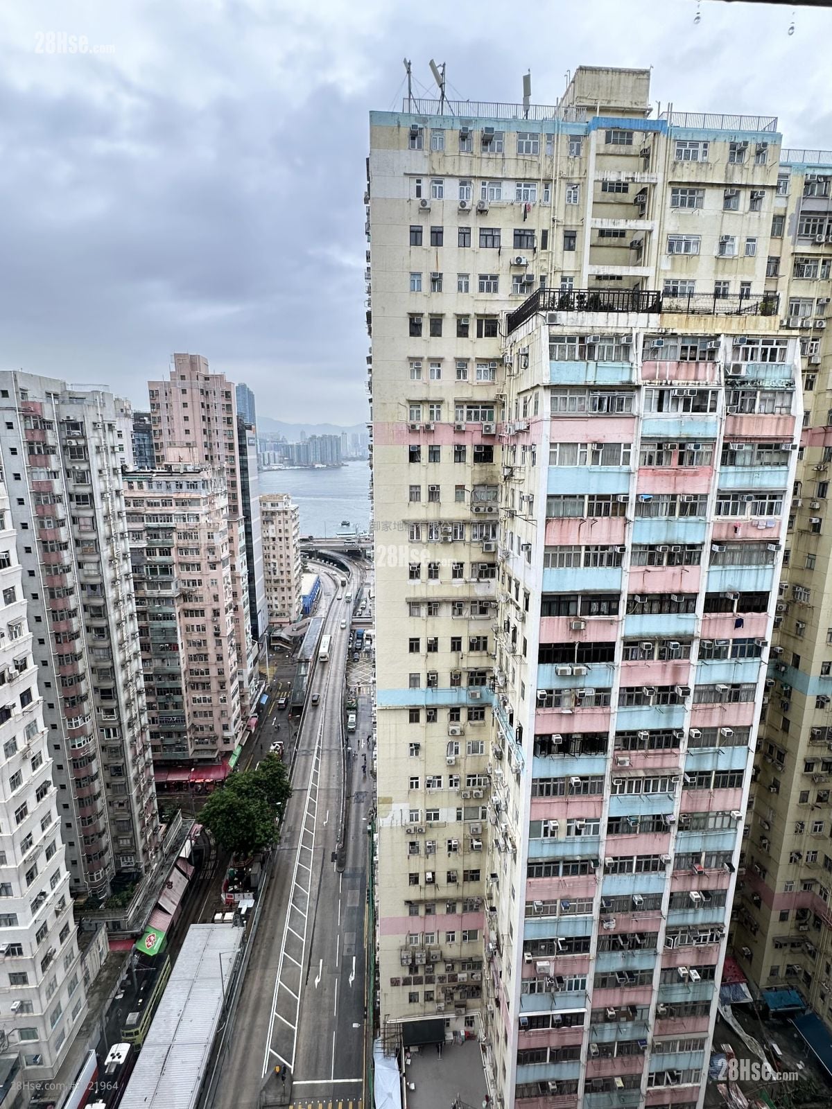 Metropole Building Rental 1 Bedroom , 1 Bathroom 180 ft²