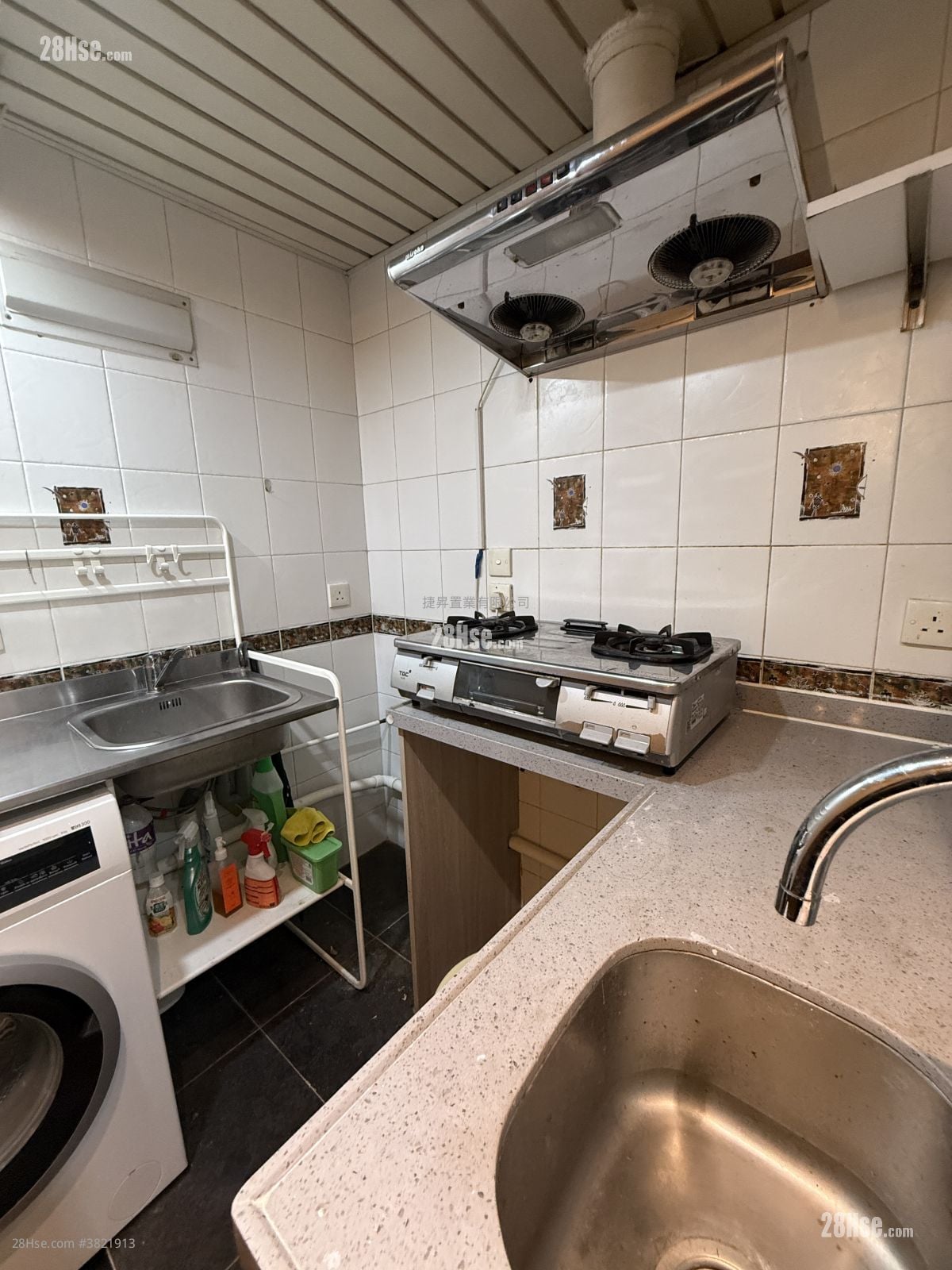 红磡湾中心 租盘 2 房 , 1 浴室 411 平方尺