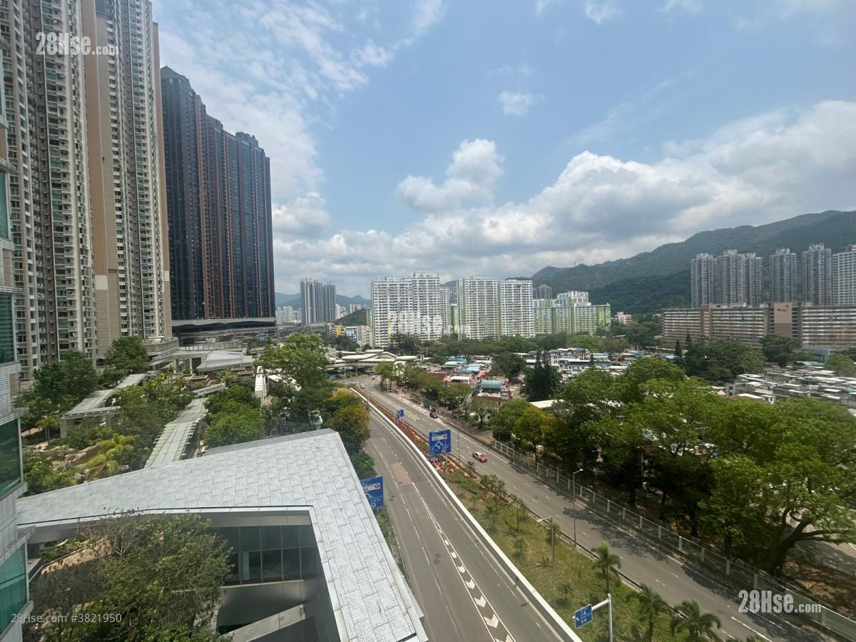 名城 售盘 3 房 , 2 浴室 742 平方尺