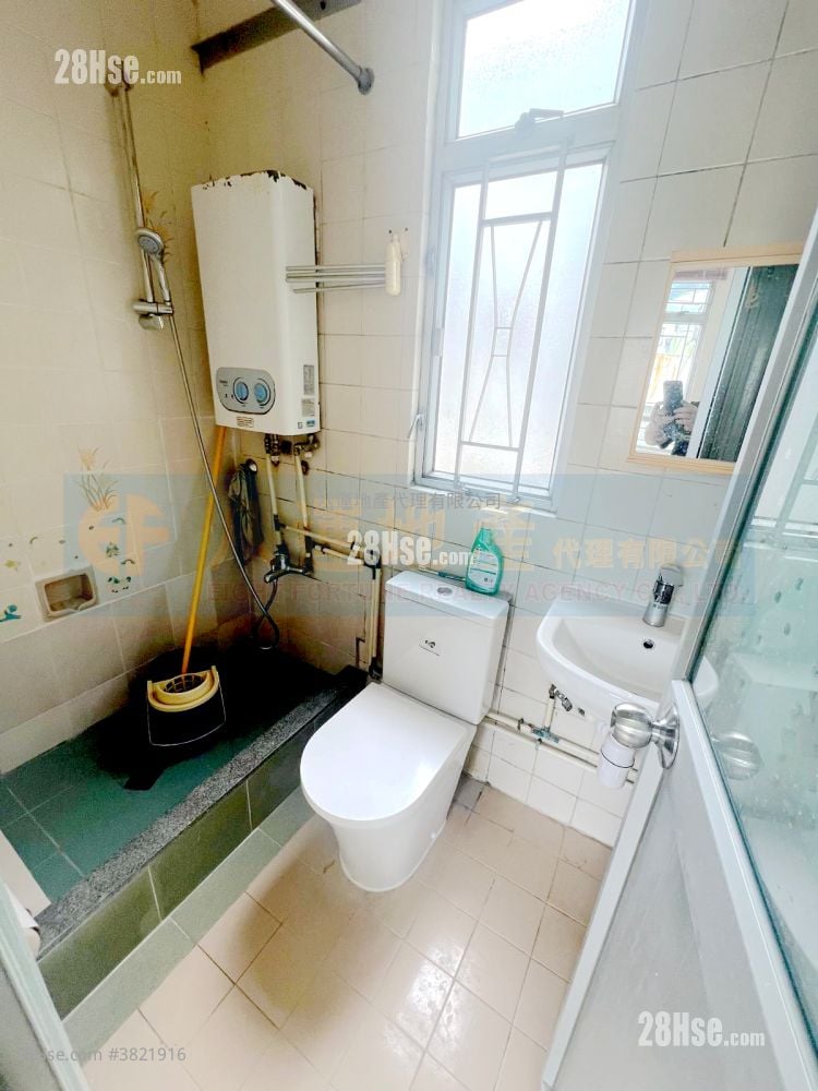 兴隆大厦 租盘 2 房 , 1 浴室 268 平方尺