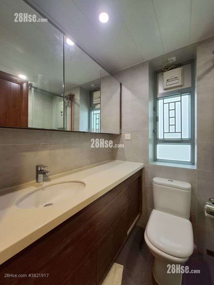 Seaview Crescent Sell 2 Bedrooms , 1 Bathroom 568 ft²