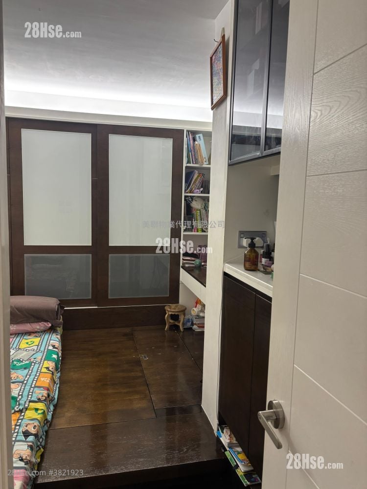 愉翠苑 售盘 3 房 , 2 浴室 663 平方尺