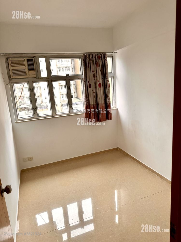 同福大楼 租盘 2 房 , 1 浴室 515 平方尺