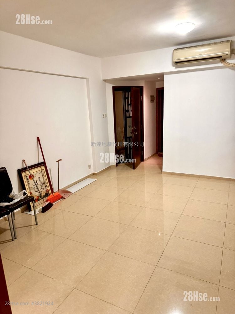 同福大楼 租盘 2 房 , 1 浴室 515 平方尺