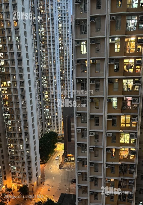 愉翠苑 售盘 3 房 , 2 浴室 663 平方尺