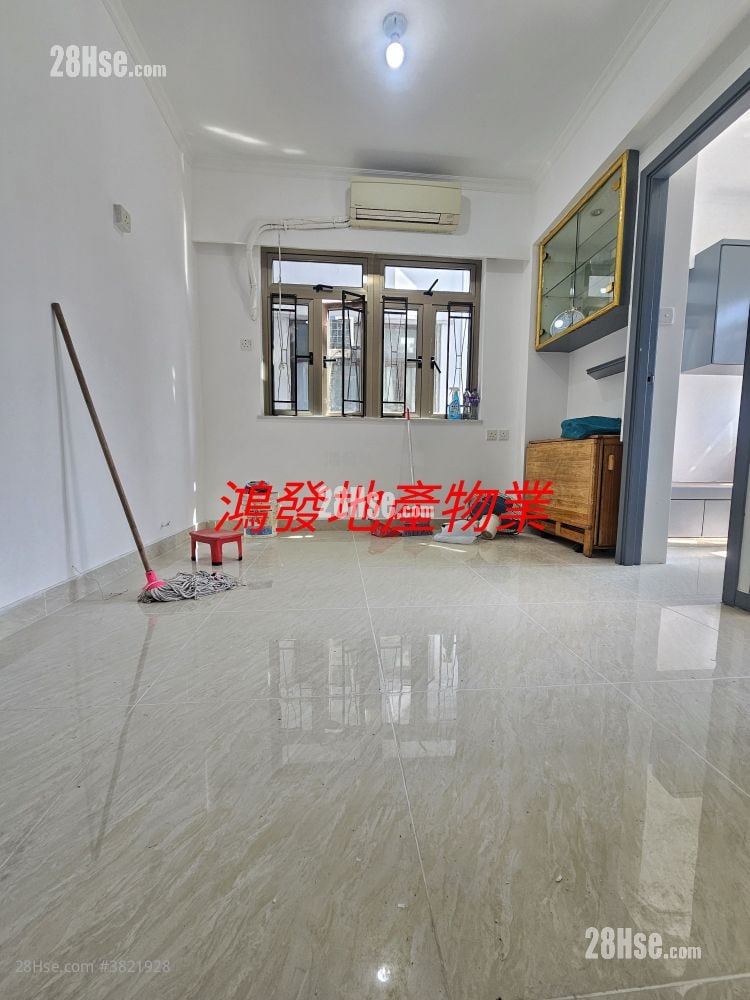 長康大廈 租盤 2 房 264 平方呎