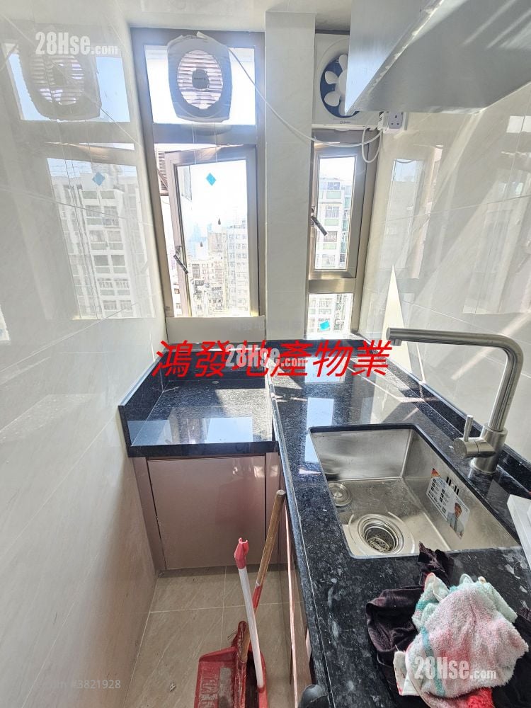 長康大廈 租盤 2 房 264 平方呎