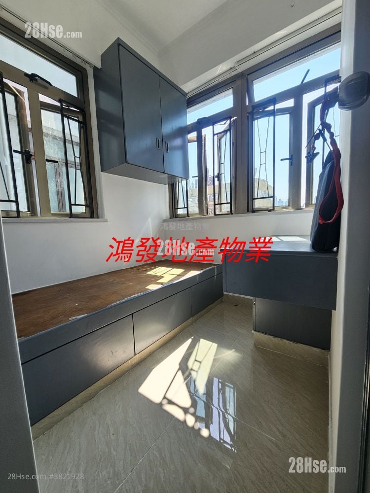 長康大廈 租盤 2 房 264 平方呎