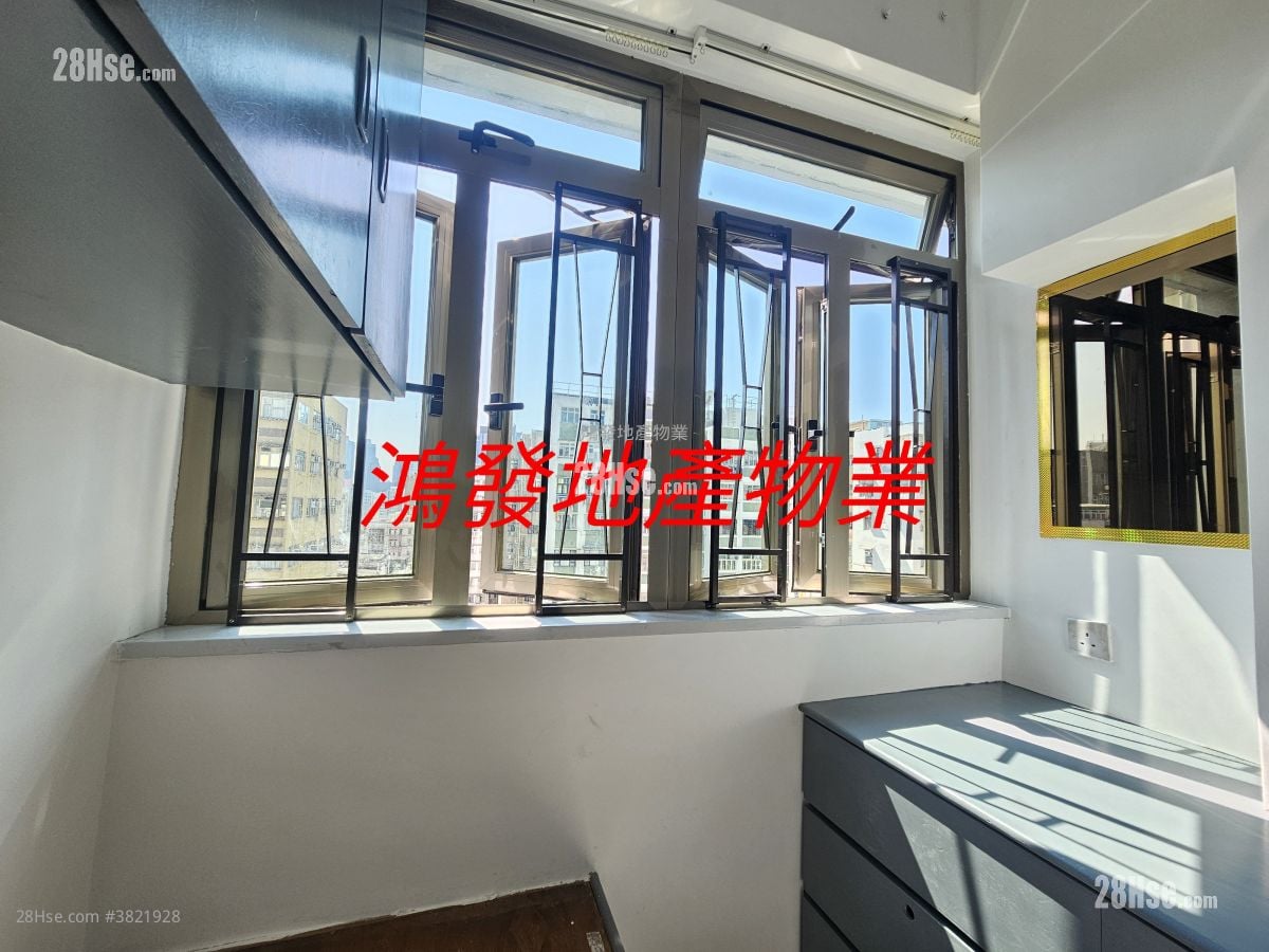 長康大廈 租盤 2 房 264 平方呎