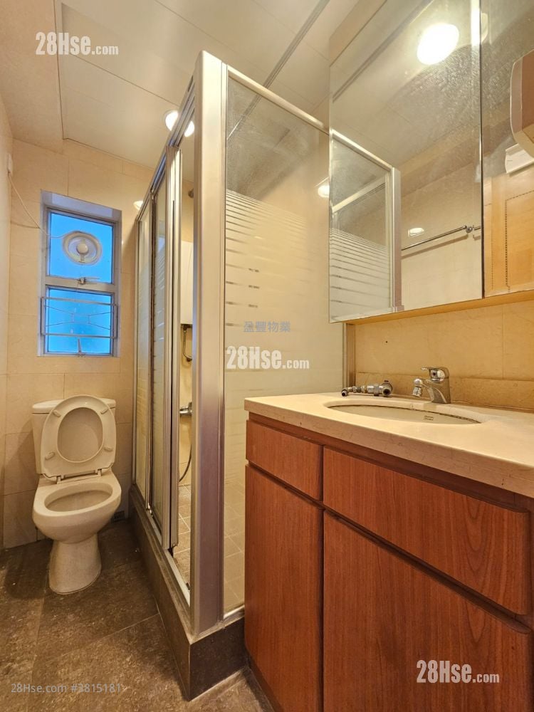 Southorn Garden Sell 2 Bedrooms , 1 Bathroom 517 ft²