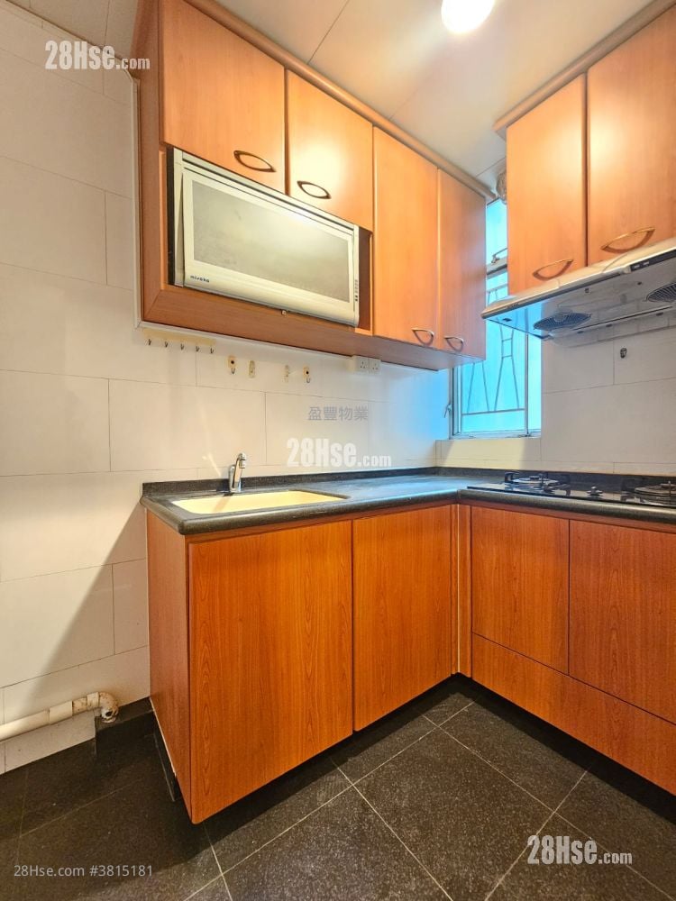 Southorn Garden Sell 2 Bedrooms , 1 Bathroom 517 ft²