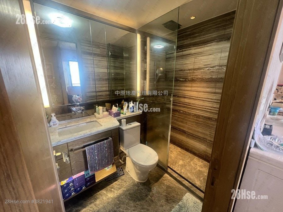 Double Cove Sell 4 Bedrooms , 3 Bathrooms 1,389 ft²