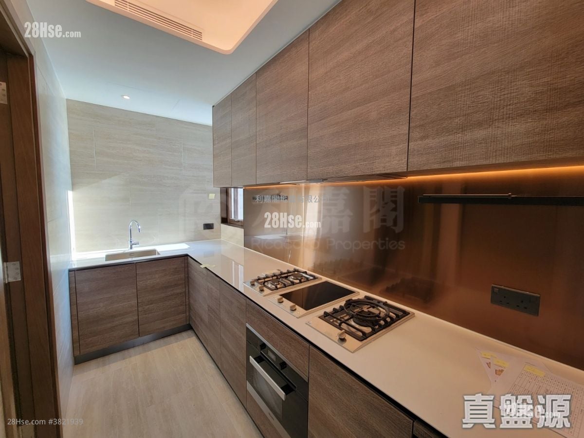 LP10 租盤 4 房 , 3 浴室 1,517 平方呎