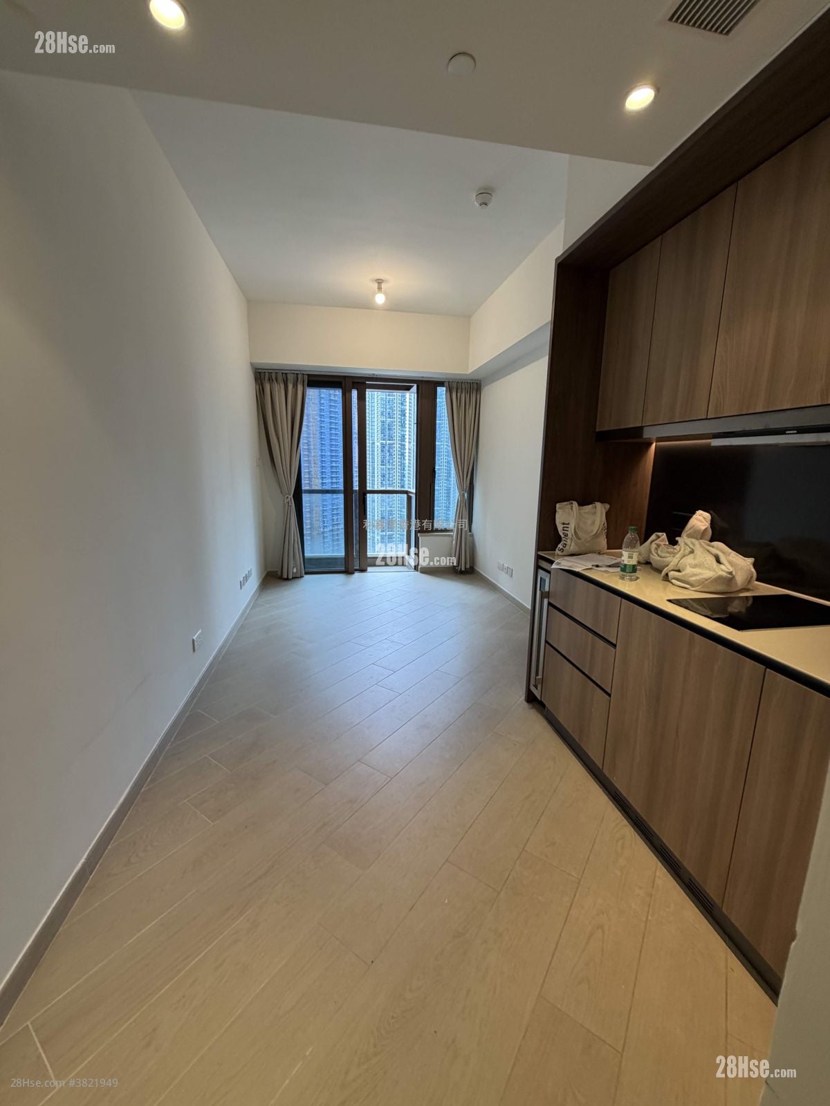 LP10 租盘 2 房 , 1 浴室 486 平方尺