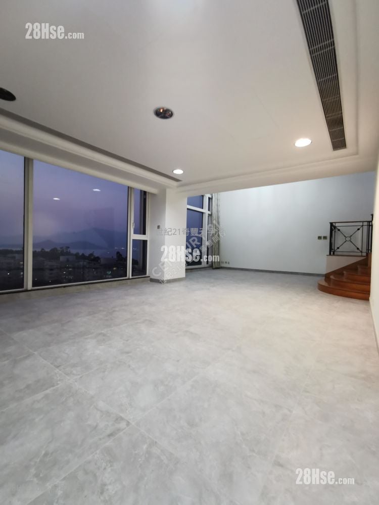 Symphony Bay Sell 4 Bedrooms , 2 Bathrooms 2,136 ft²