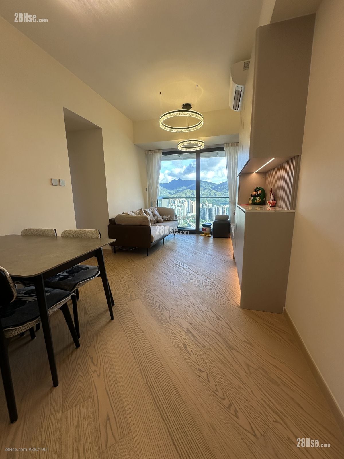 星凯堤岸 售盘 3 房 677 平方尺