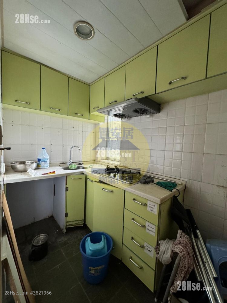 Pierhead Garden Sell 2 Bedrooms , 1 Bathroom 609 ft²