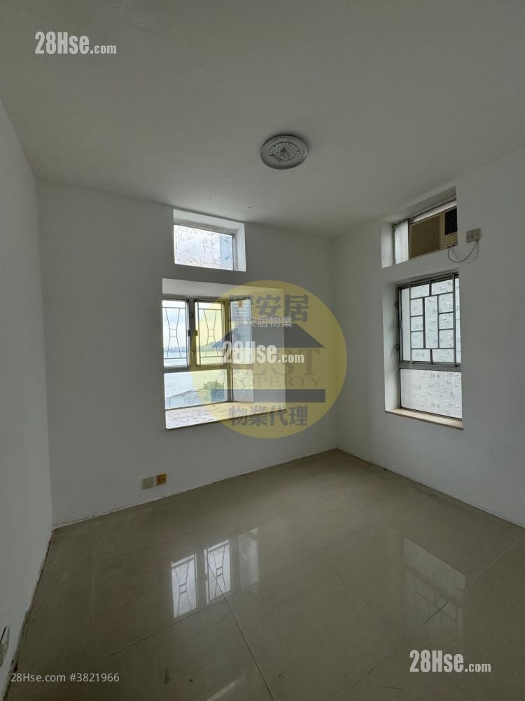 Pierhead Garden Sell 2 Bedrooms , 1 Bathroom 609 ft²