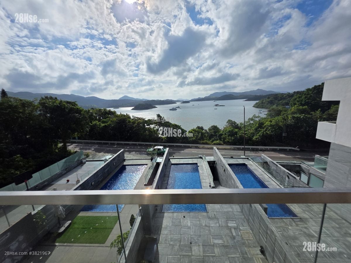 Tsam Chuk Wan Village Rental 5+ Bedrooms , 3 Bathrooms 2,100 ft²