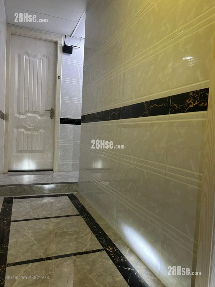 美華樓 租盤 130 平方呎